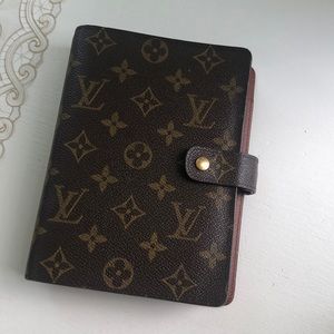 Authentic Louis Vuitton MM Agenda Wallet